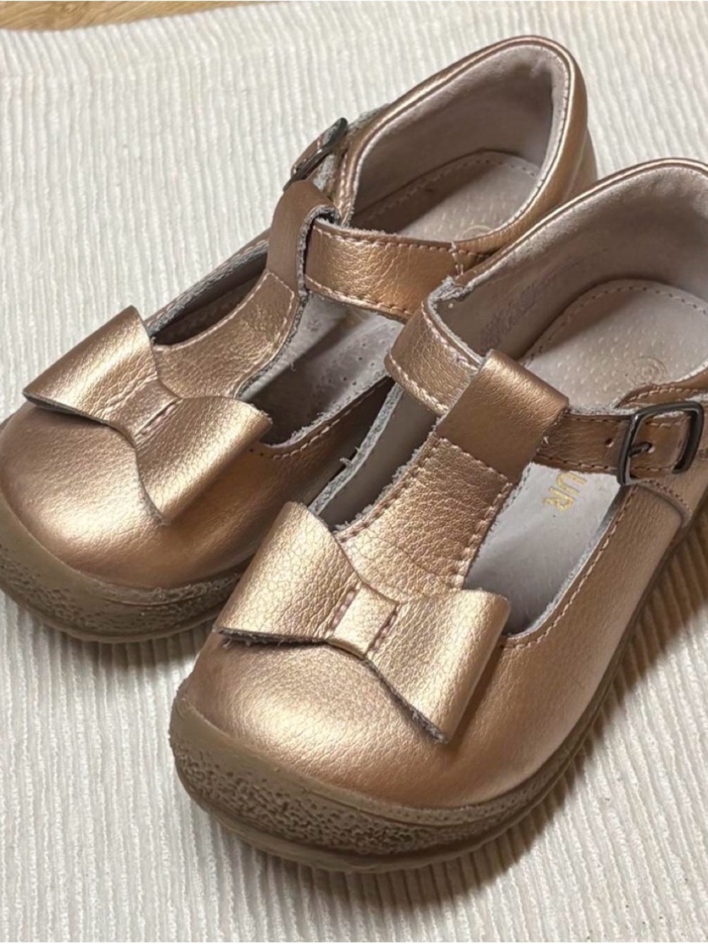 L’Amour Girls' Metallic Rose Gold Bow Mary Jane Kids Shoes